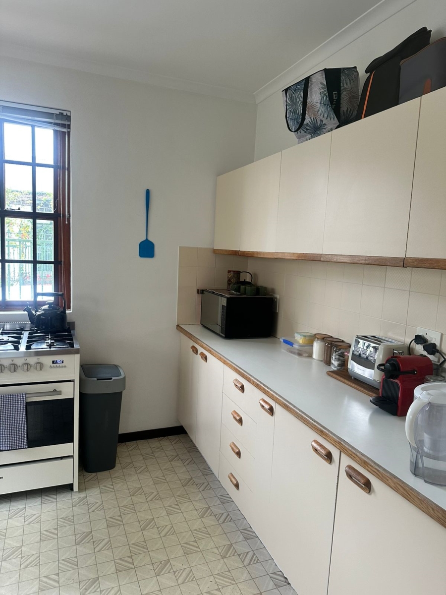 To Let 3 Bedroom Property for Rent in Wynberg Upper Western Cape